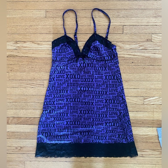 Purple XOXO Slip - Picture 1 of 3